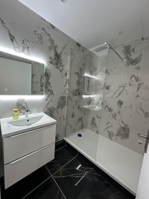 L Appartement Des Parcs Nantais Saint-Herblain Exterior photo